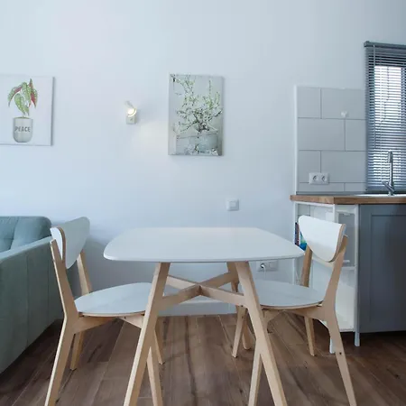 Apartment Happy Scape With Relaxing Garden *